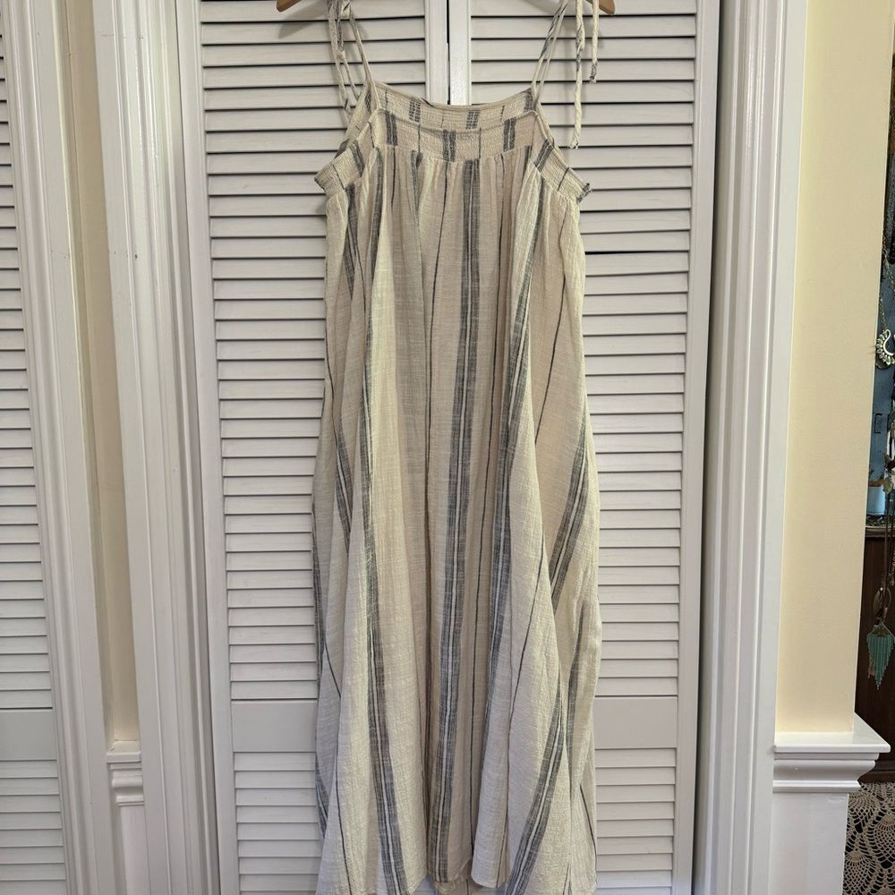 Abercrombie & Fitch Ivory & Black Wide-Flowy Crinkle Cotton Dress - Picture 4 of 10